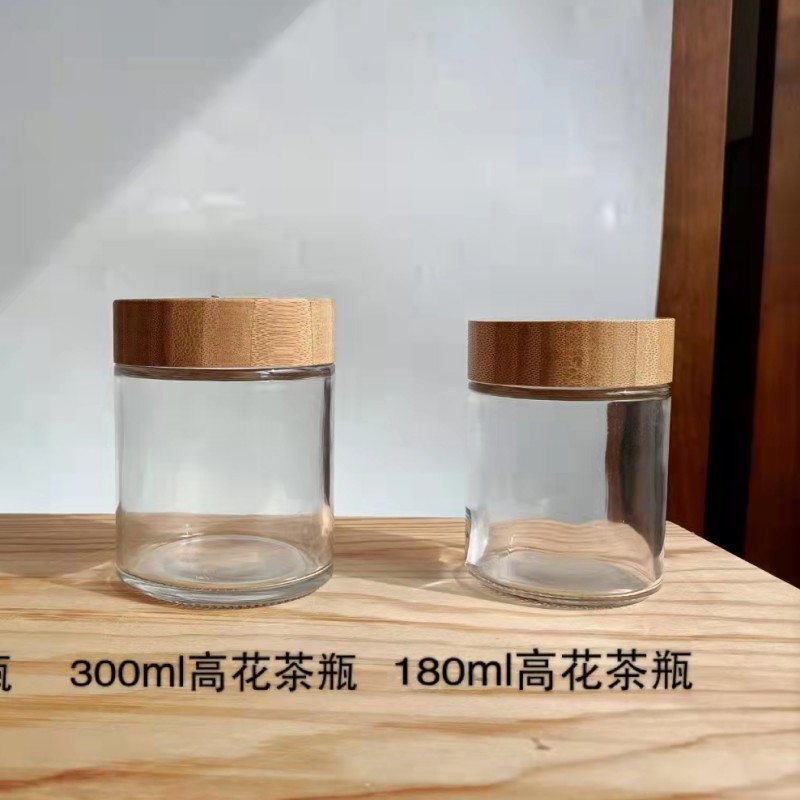 通过控制激光脉冲的宽度、能量、峰值功率和重复频率等参数