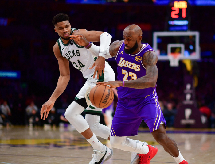 字母哥伤病隐患威胁雄鹿季后赛前景