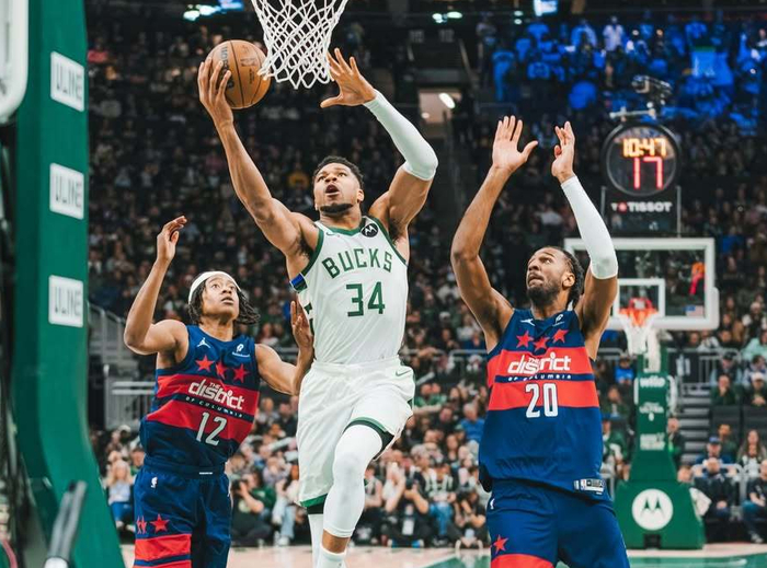 字母哥伤病隐患威胁雄鹿季后赛前景