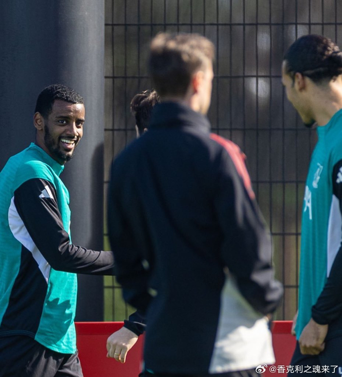 英超焦点战上演惊天逆转 球迷见证绝地反击奇迹