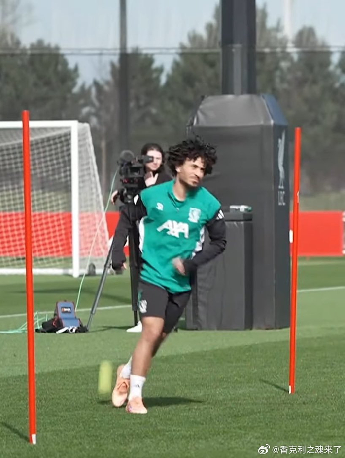 英超焦点战上演惊天逆转 球迷见证绝地反击奇迹