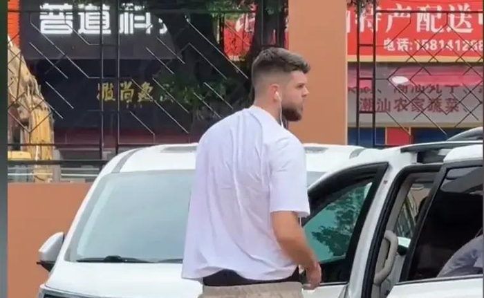 广东男篮外援名额调整 拉科塞维奇注册登场迎战